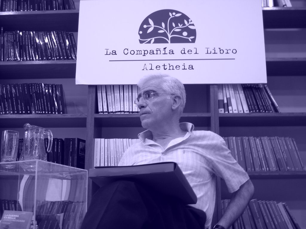 Francisco Almansa González (filósofo). 3 de diciembre de 2009. Librería La C. L. Aletheia (Córdoba)