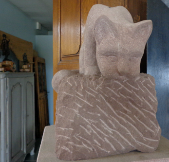 Chat sculpté en Gré des Vosges