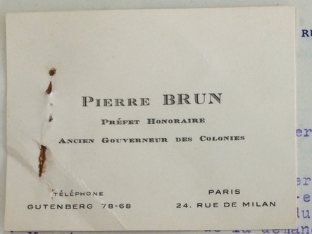 Pierre brun