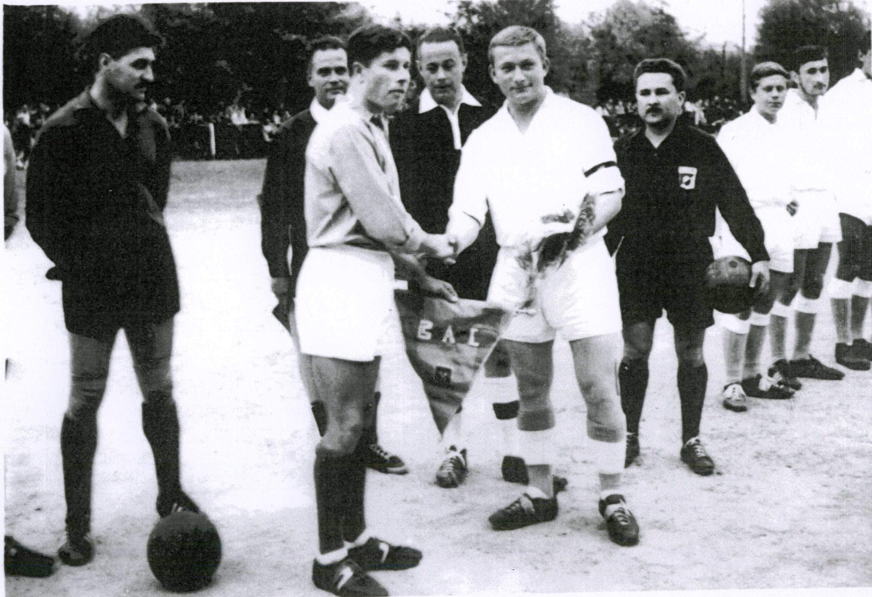 U.S. Rosières battue en finale par le Bourges A.C. (PL) 2-1 au stade Louis Delamarre le 1 juin 1963
