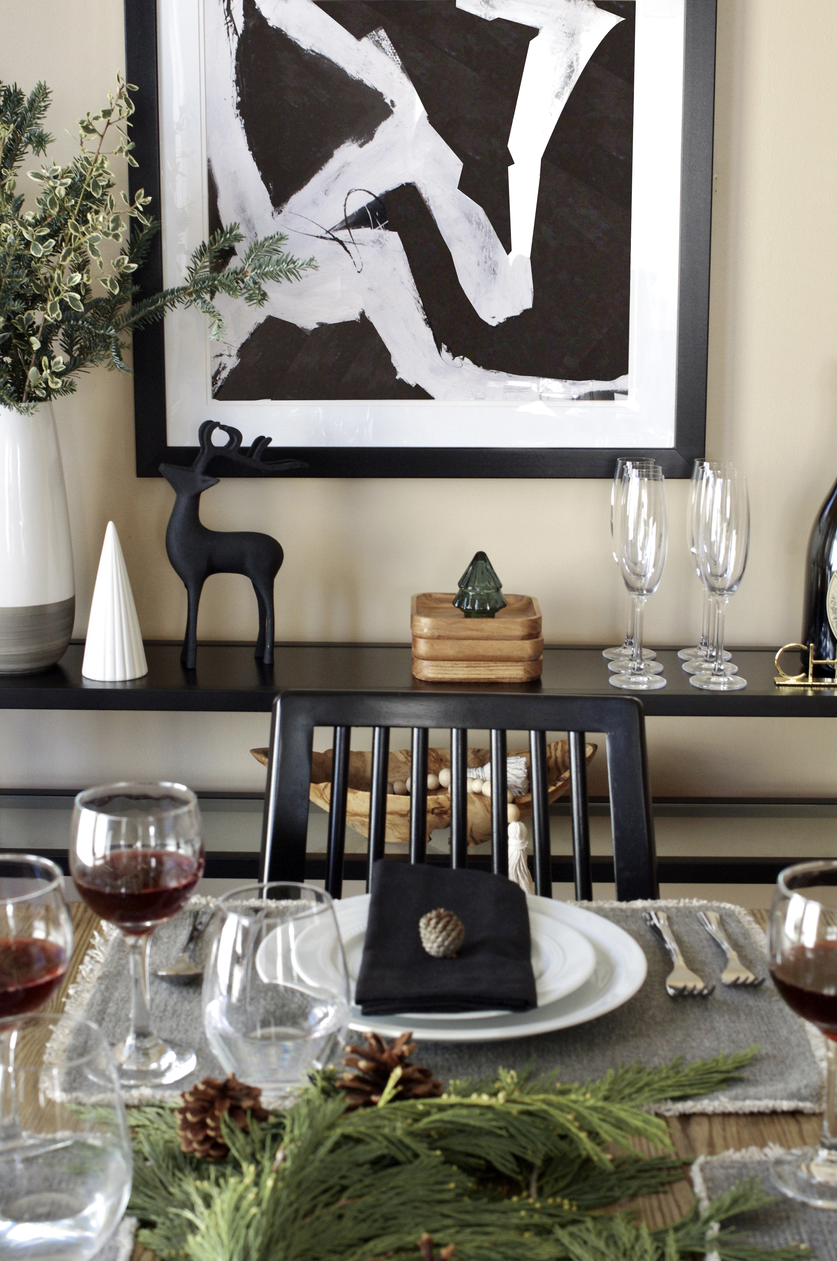 Make it beautiful and functional: Dining with All Modern