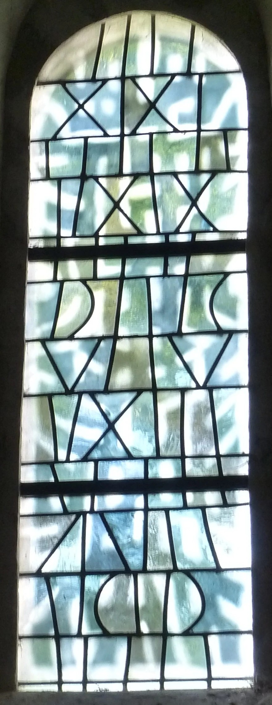 Abbaye de Bonmont - Vitrail,  verres plaqués gravés Anne Le Chevallier