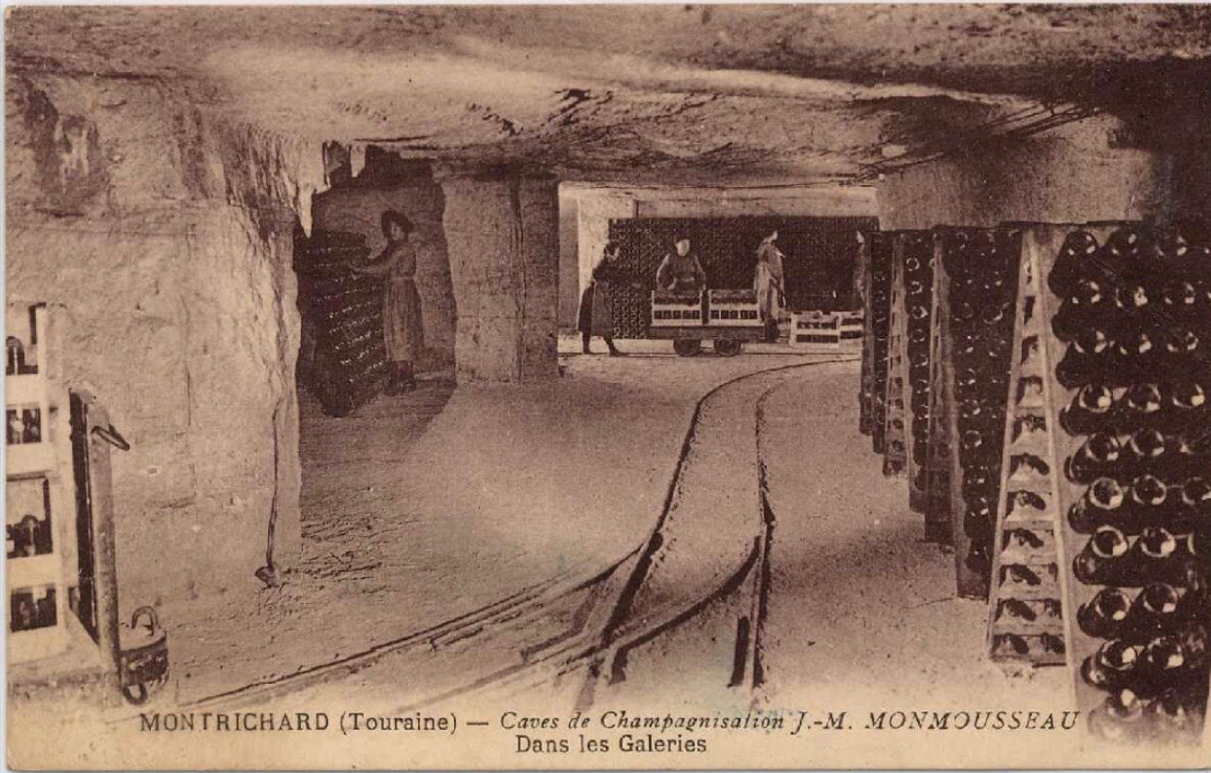 Les caves Monmousseau.