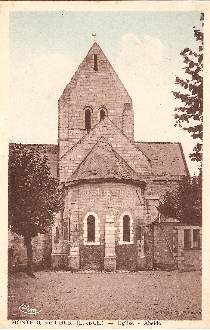L'église Saint Cyr et Sainte Julitte.  Monthou