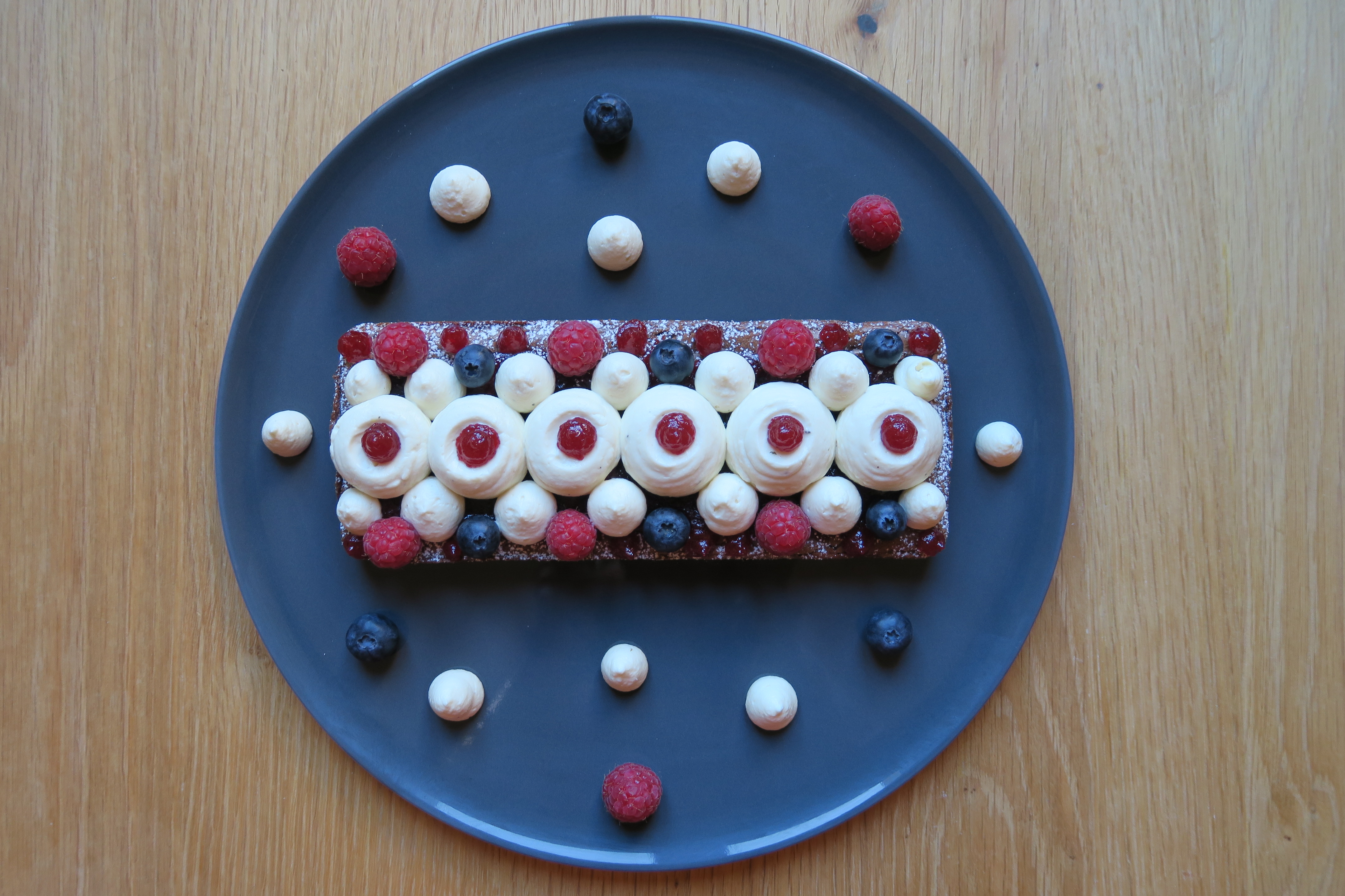 Recette Cake Chocolat, Thé Vert, Fruits Rouges, d'après Christophe Michalak - Pinky Cake